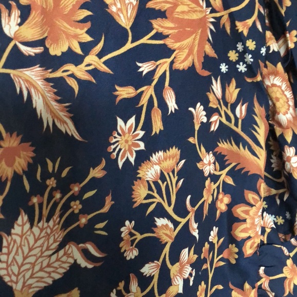 Vici NWOT high low wrap dress - Picture 3 of 4